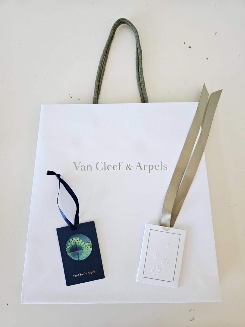 New VAN CLEEF & ARPELS Paper Shopping Bag 12"x12"x3.75", Message Card & Gift Tag